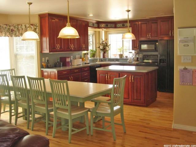 708 S 200 W, Orem, UT 84058 — photo 5