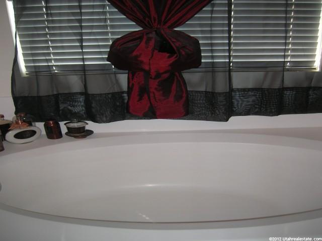 746 W 2000 St N, West Bountiful, UT 84087 — photo 7