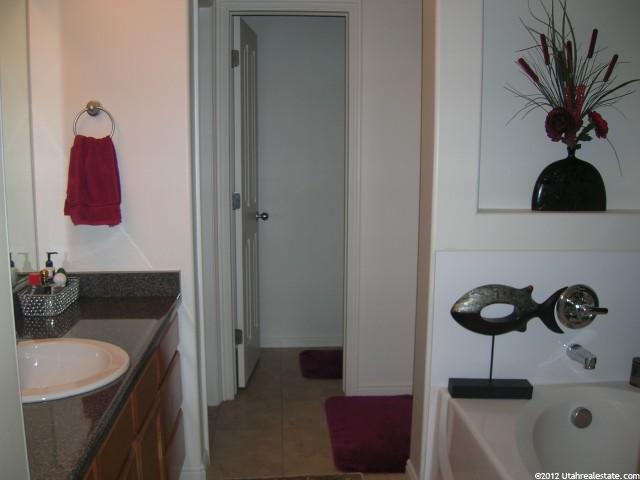 746 W 2000 St N, West Bountiful, UT 84087 — photo 8