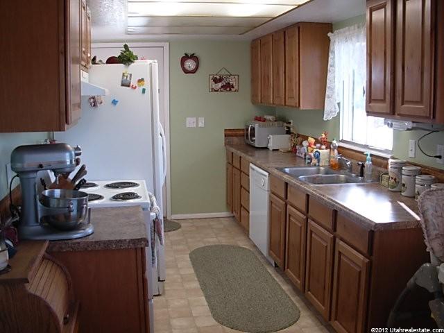 5241 W 16800 N, Garland, UT 84312 — photo 7