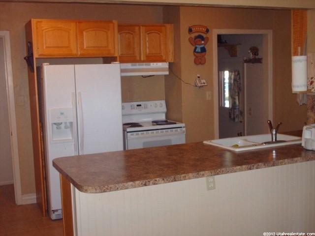 685 S Iowa Ave E, Ogden, UT 84404 — photo 2