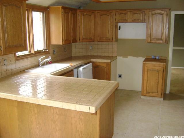 9212 Sterling Dr, Sandy, UT 84093 — photo 3