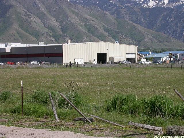 200 W 3200 N, Hyde Park, UT 84318 — photo 6