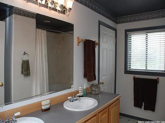 1727 Tree Top Ln, Timber Lakes, UT 84032 — photo 6