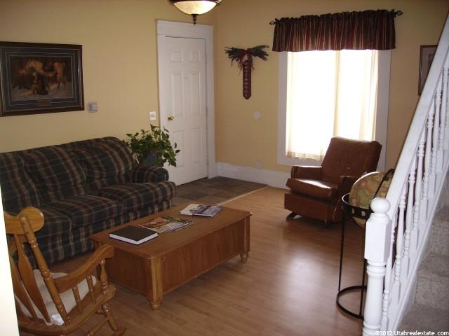 156 E Main St, Hyrum, UT 84319 — photo 10
