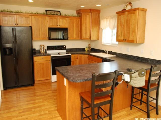 365 Downs Dr, Ogden, UT 84404 — photo 3