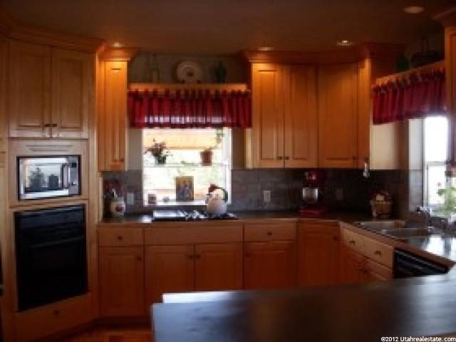 1323 W 3775 N, Pleasant View, UT 84414 — photo 10
