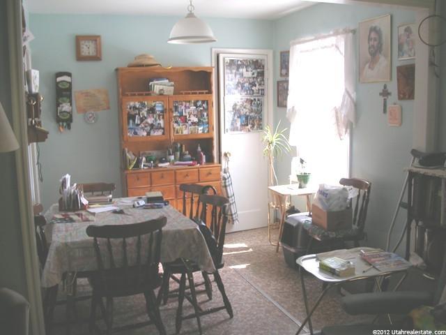 233 S Lakeview Dr, Clearfield, UT 84015 — photo 3