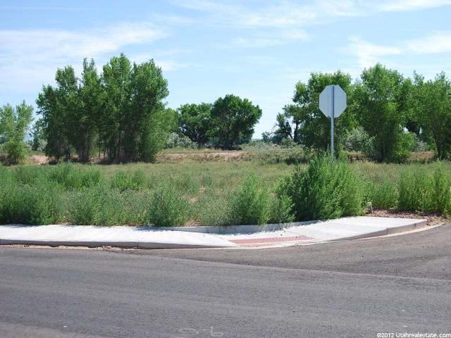 900 S 500 E, Roosevelt, UT 84066 — photo 10