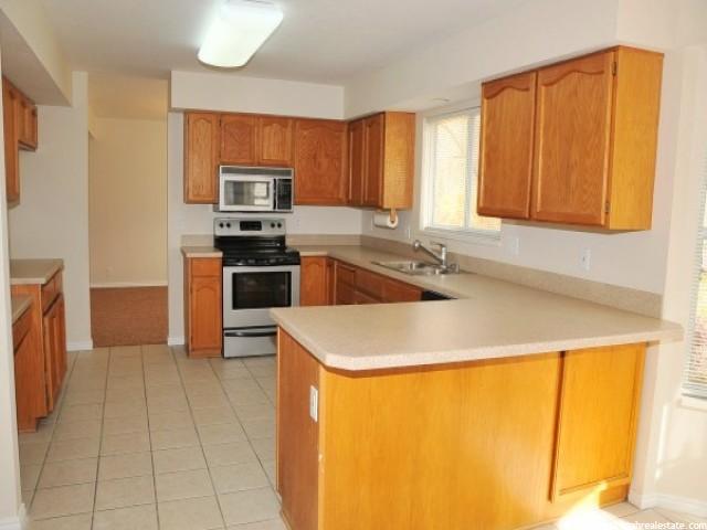 9939 S Summit View Dr, Sandy, UT 84092 — photo 4
