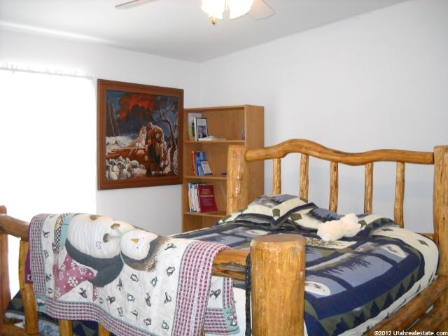 665 S 300 E, Mt Pleasant, UT 84647 — photo 10