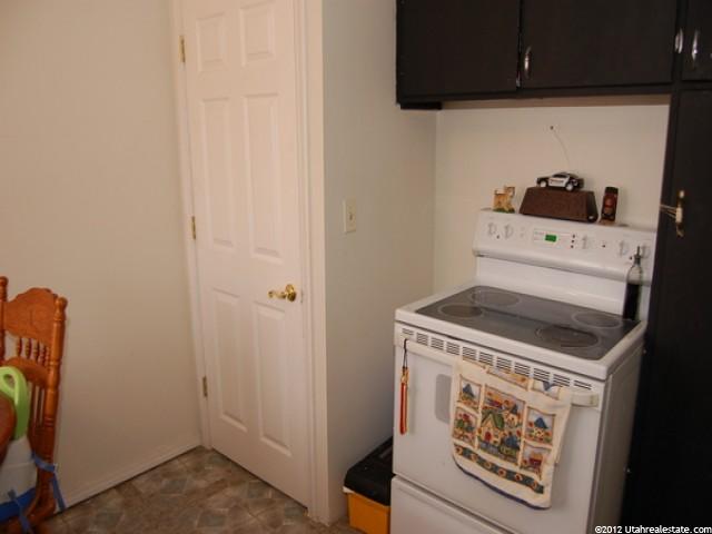 367 Highland Dr, Riverdale, UT 84405 — photo 3