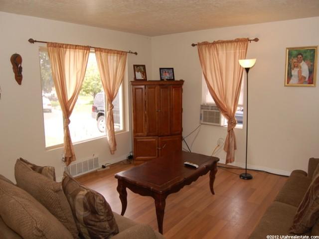 367 Highland Dr, Riverdale, UT 84405 — photo 4