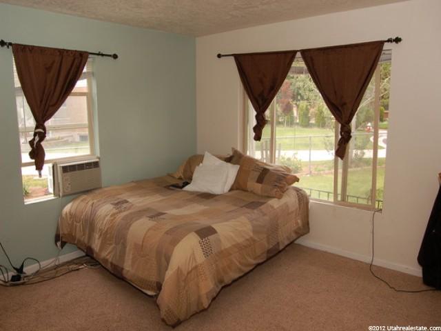 367 Highland Dr, Riverdale, UT 84405 — photo 5