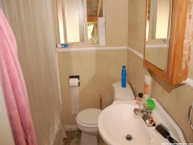 367 Highland Dr, Riverdale, UT 84405 — photo 7