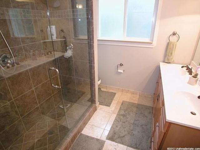 9825 S 2465 E, Sandy, UT 84092 — photo 8