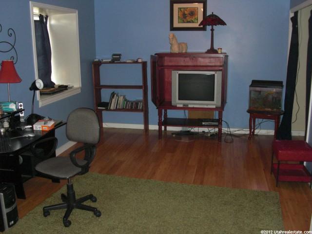 1946 E 2100 N, Layton, UT 84040 — photo 4