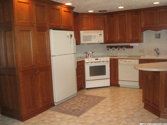 5839 S 2000 W, Roy, UT 84067 — photo 4