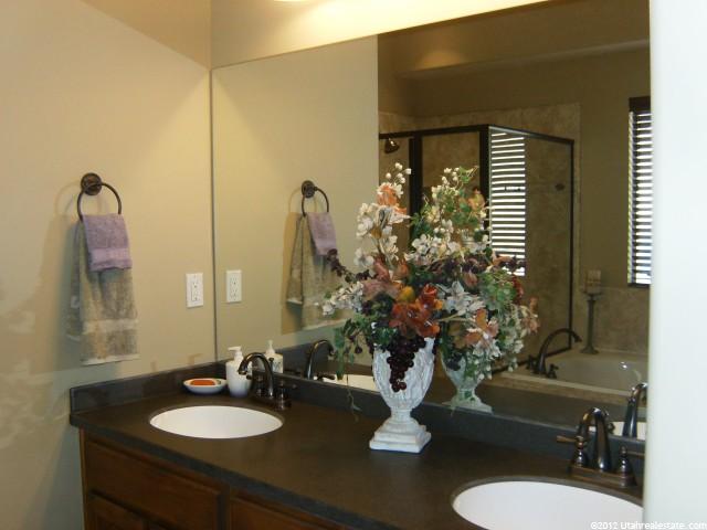 668 W 1850 S, Syracuse, UT 84075 — photo 9