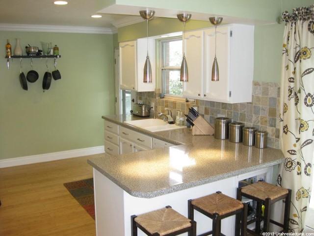 2473 S 450 E, Bountiful, UT 84010 — photo 4