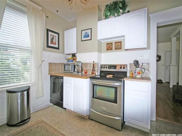 161 W Center St, Logan, UT 84321 — photo 7