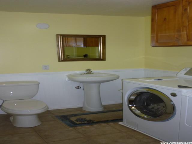 1615 N 250 E, Layton, UT 84041 — photo 11