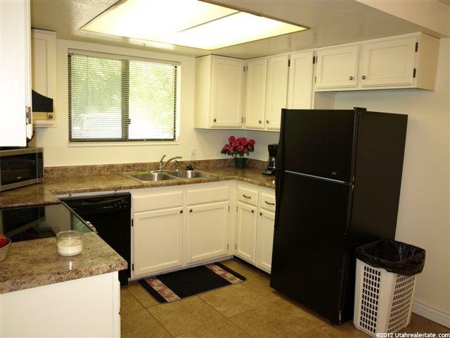 947 E Canyon #33 Rd S #33, Ogden, UT 84404 — photo 2