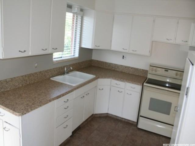 324 Marilyn Dr, Clearfield, UT 84015 — photo 5