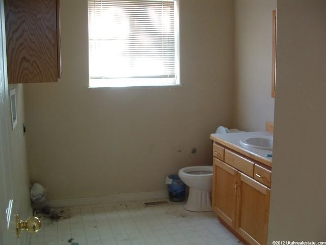 1608 S 1150 W, Vernal, UT 84078 — photo 7