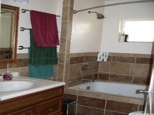 142 S Crockett Ave E, Logan, UT 84321 — photo 2