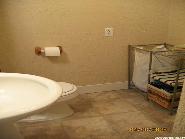 312 S Main St E, Garland, UT 84312 — photo 9