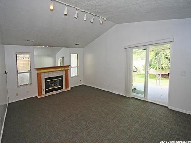 108 Clay Park Dr, Murray, UT 84107 — photo 4
