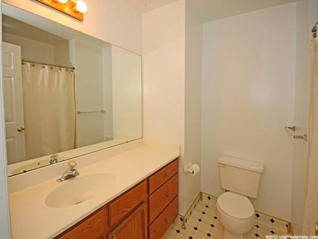 108 Clay Park Dr, Murray, UT 84107 — photo 10