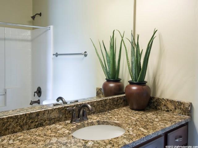 2078 S Orchard Dr E, Bountiful, UT 84010 — photo 11