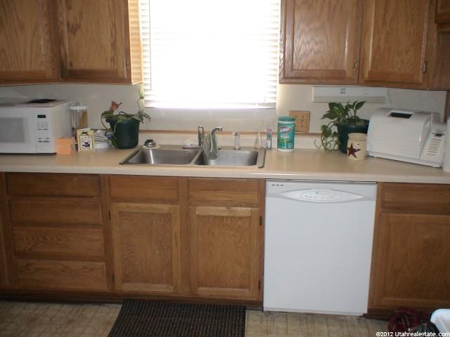 15 E Miller St, Murray, UT 84107 — photo 4