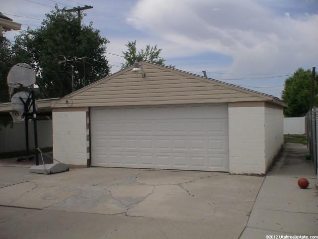 15 E Miller St, Murray, UT 84107 — photo 9