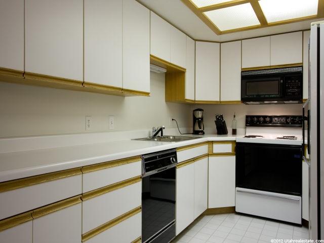 9035 S 3605 E, Sandy, UT 84093 — photo 4