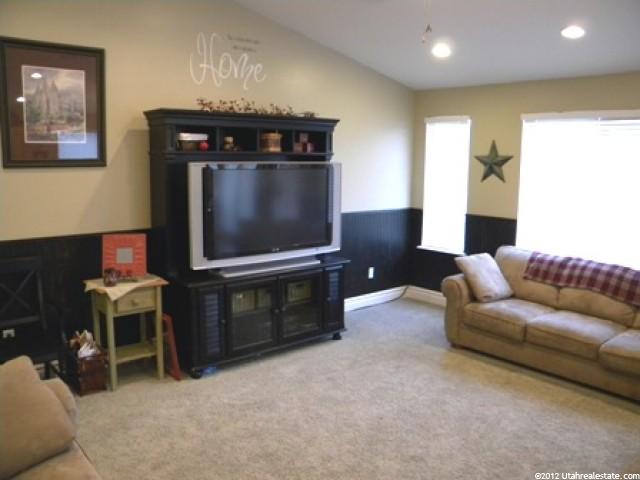 222 E 2325 S, Clearfield, UT 84015 — photo 2