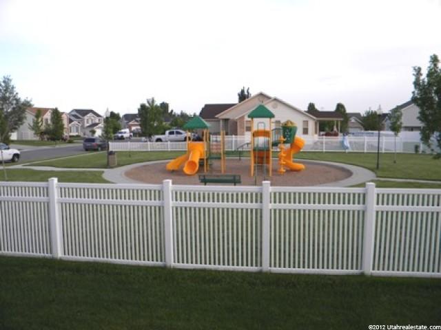222 E 2325 S, Clearfield, UT 84015 — photo 12