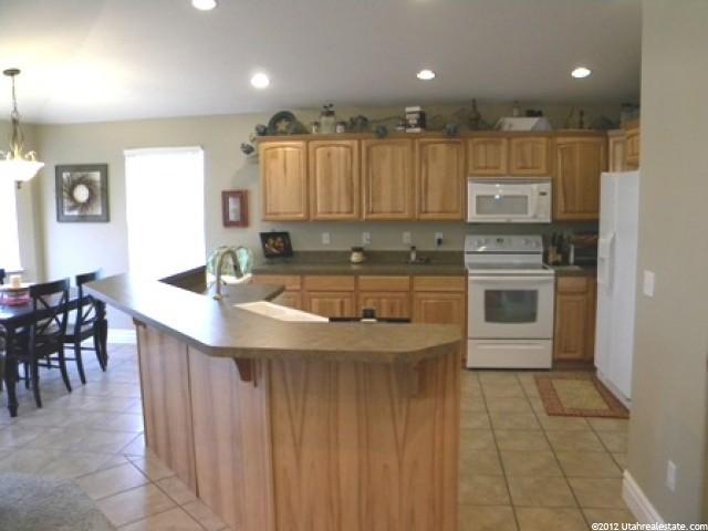 222 E 2325 S, Clearfield, UT 84015 — photo 3