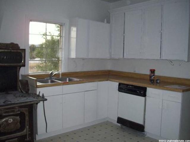 155 N 100 E, Fairview, UT 84629 — photo 2