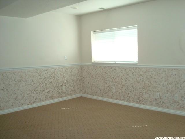 1689 N 2615 W, Clinton, UT 84015 — photo 4