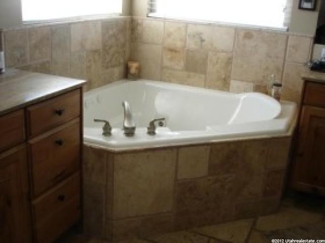 7853 S 1960 E, South Weber, UT 84405 — photo 5