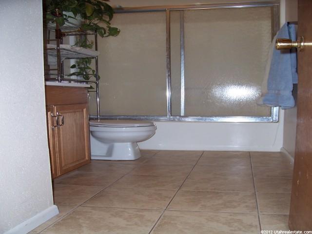 950 N 300 W, Logan, UT 84321 — photo 3