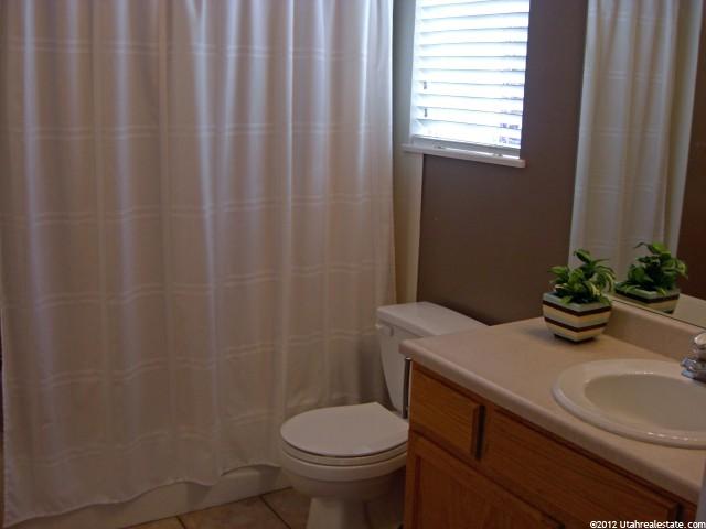 1414 Willow Valley Dr, Centerville, UT 84014 — photo 5