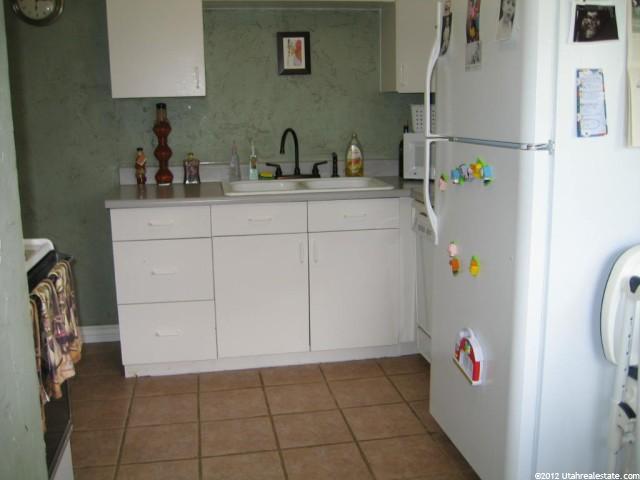 225 W 1700 S, Bountiful, UT 84010 — photo 4