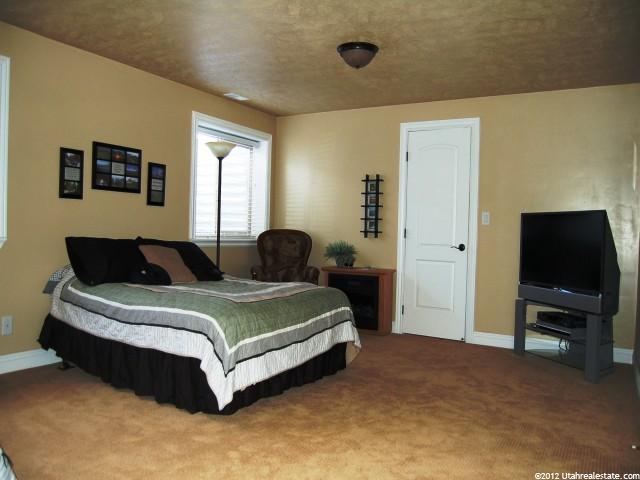 237 N 390 W, Wellsville, UT 84339 — photo 8