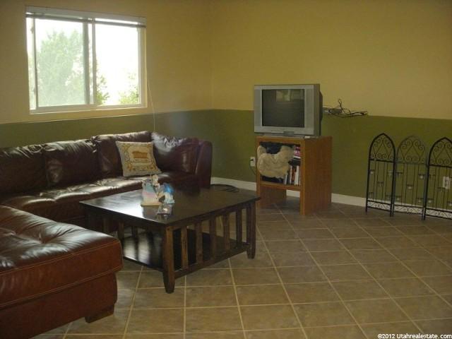 365 E 3550 N, North Ogden, UT 84414 — photo 3