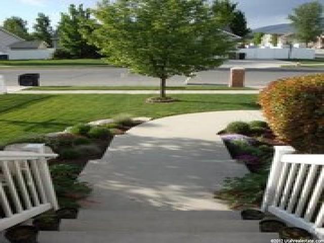 481 W 2025 N, Centerville, UT 84014 — photo 2