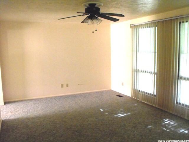 686 N 1000 W, Clearfield, UT 84015 — photo 2
